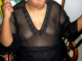 Black moms, private home videos. Get access now!