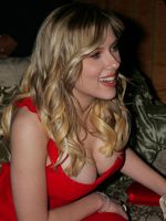 scarlett johansson up skirt and tits up